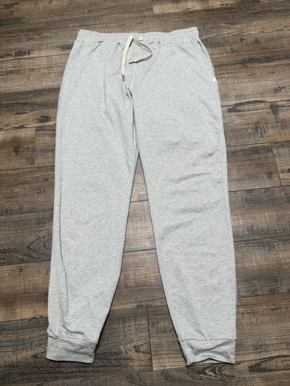 Vuori Light Gray Jogger Sweatpants Women's Size Medium